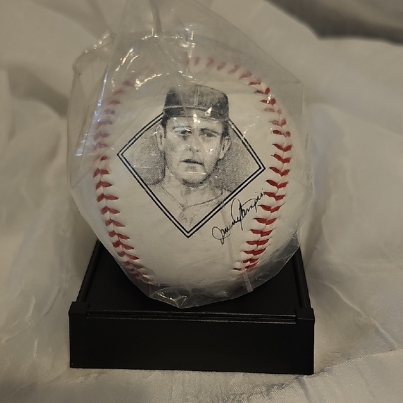 Avon Other - Nolan Ryan - Collectible Baseball